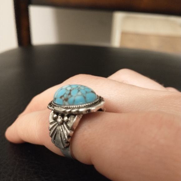 Bisbee turquoise fashion ring - Picture 8 of 9